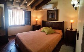 B&b The Lost Village El Acebuchal  3*